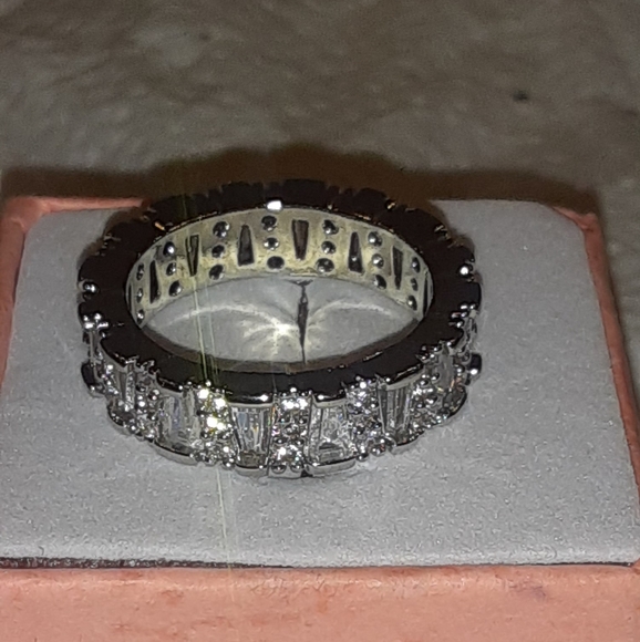 Sterling silver white sapphire ring size 7 - Picture 4 of 4